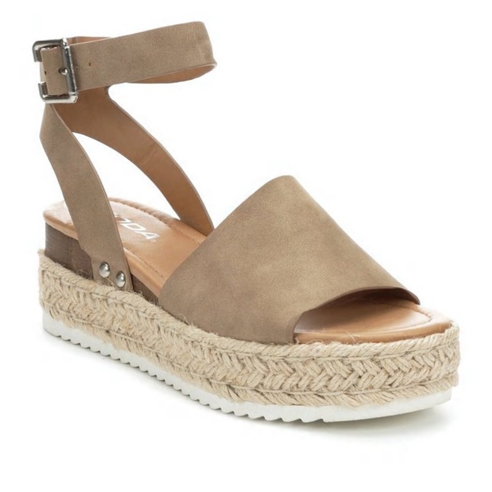 Soda Platform Sandals